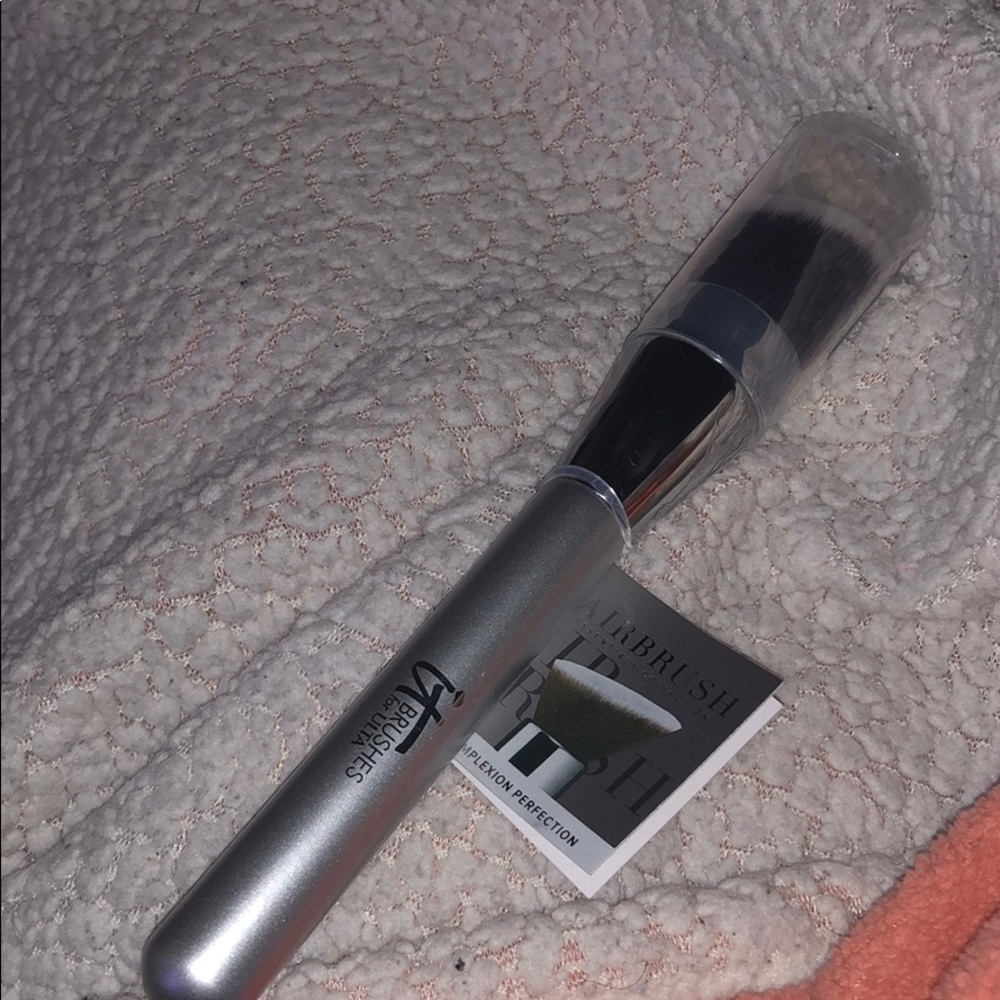 IT AirBursh Complexion Perfection